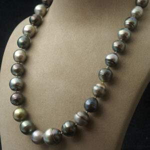Necklace with South Sea Pearls - Baroque