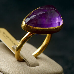 Ring Gold 18K with Amethyst