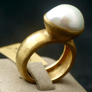 Ring Gold 18K with South Sea Pearl